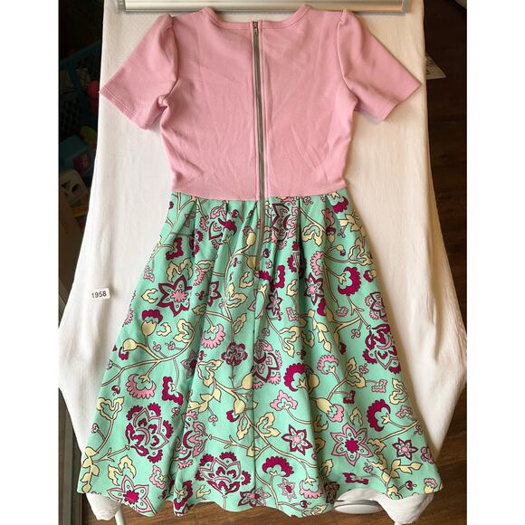 Lularoe Women’s Short Sleeve Screw Neck Knee Length Dress size XS, Pink & green - Picture 10 of 10